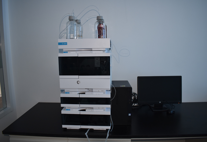 高效液相色譜儀（HPLC）